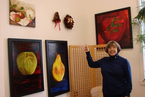 Lucie Ménard dans son atelier